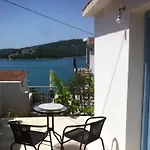 Apartman Hills Tisno